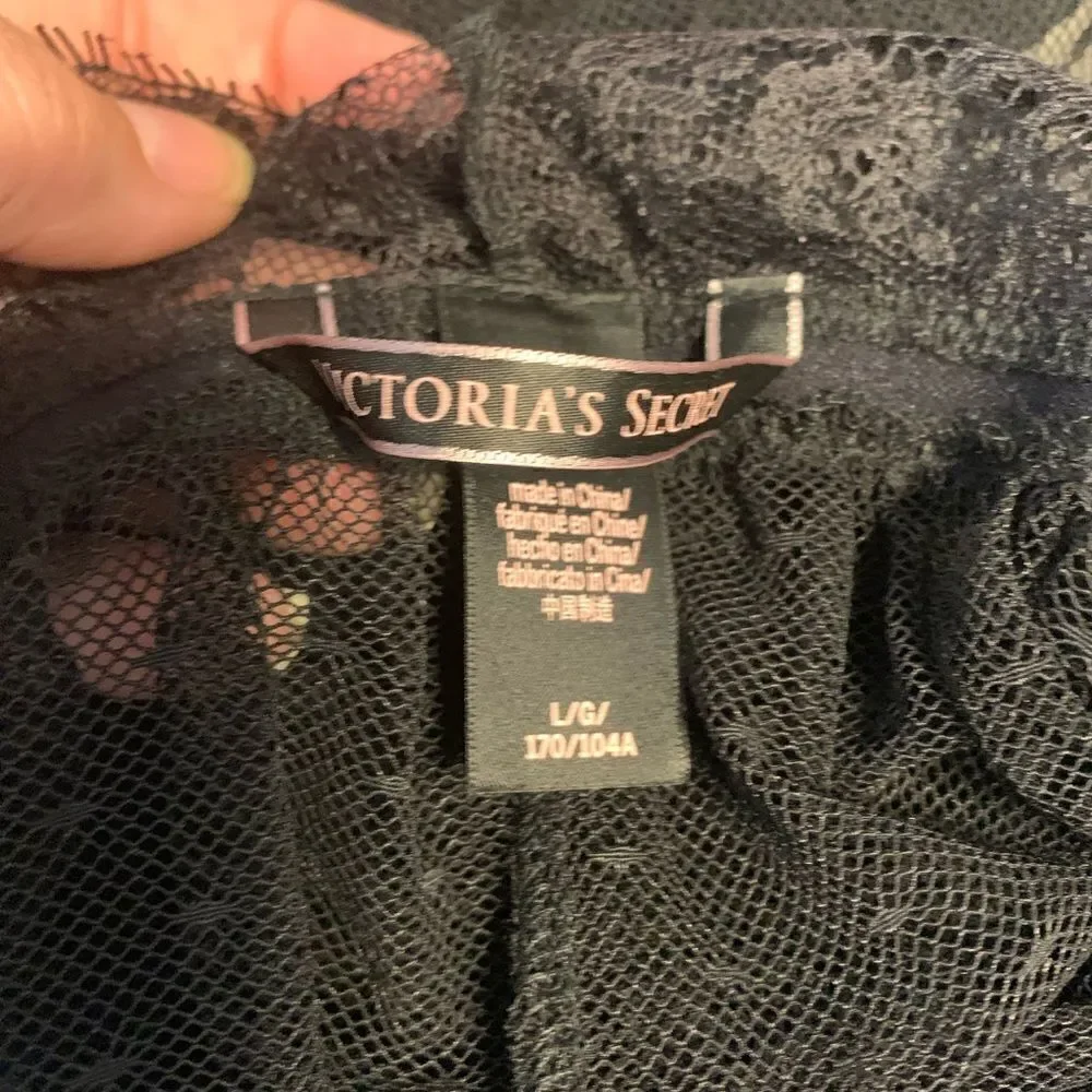 Victoria’s Secret black lace babydoll size L‎